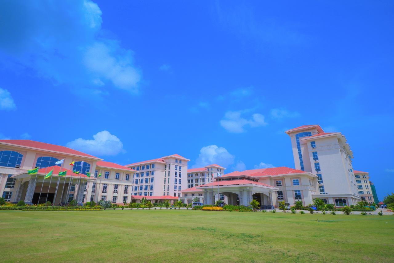 The Hotel Grand Ace Naypyidaw Exteriör bild