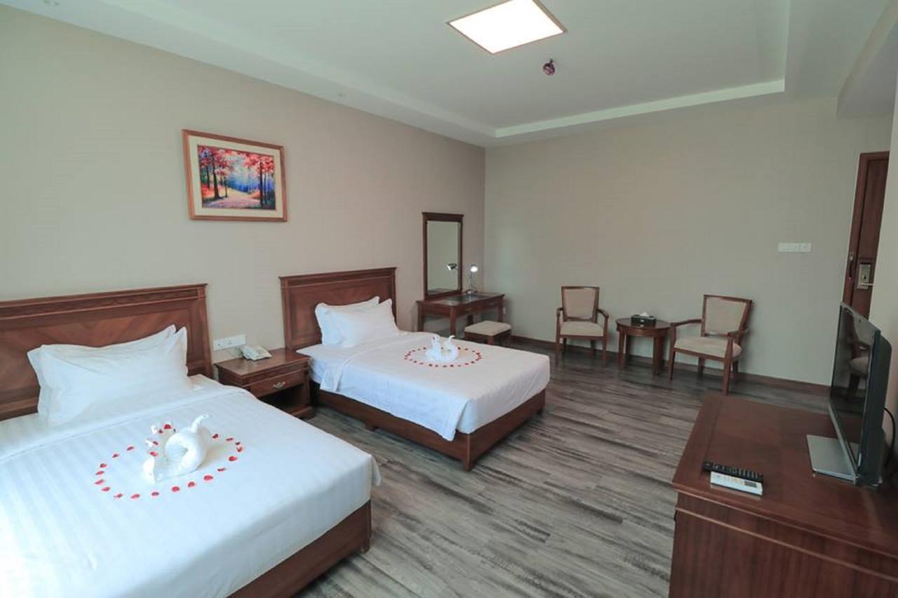 The Hotel Grand Ace Naypyidaw Exteriör bild