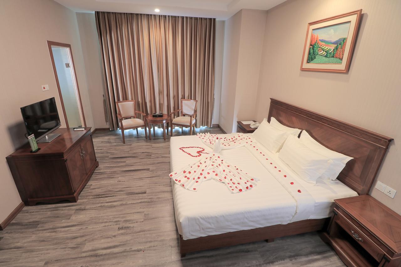 The Hotel Grand Ace Naypyidaw Exteriör bild