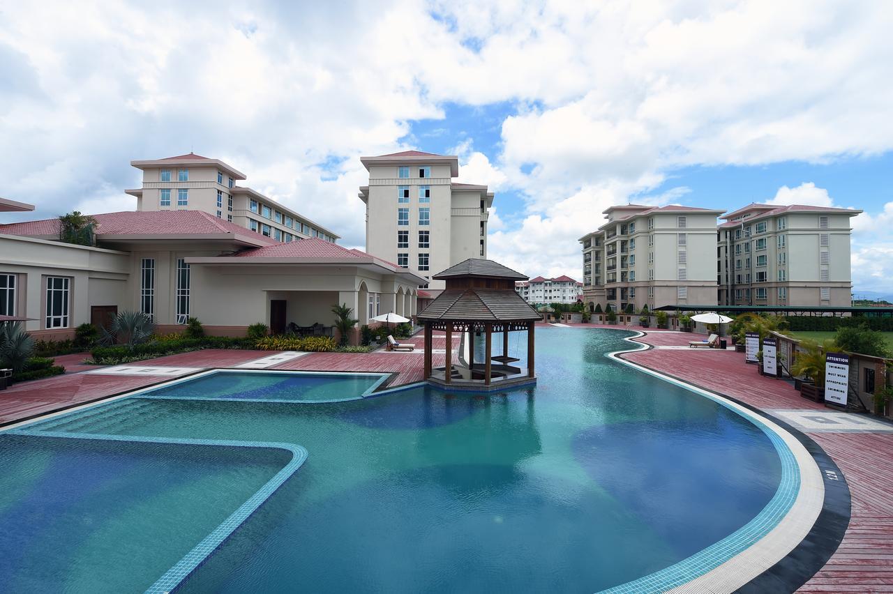 The Hotel Grand Ace Naypyidaw Exteriör bild
