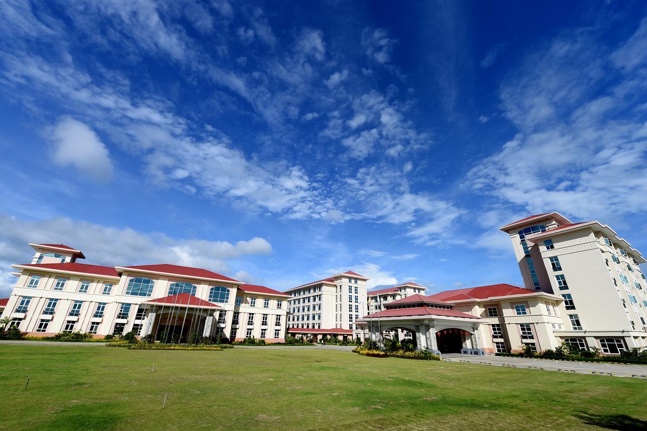 The Hotel Grand Ace Naypyidaw Exteriör bild